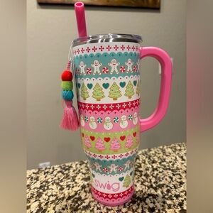 Swig 30 oz tumbler Christmas pattern